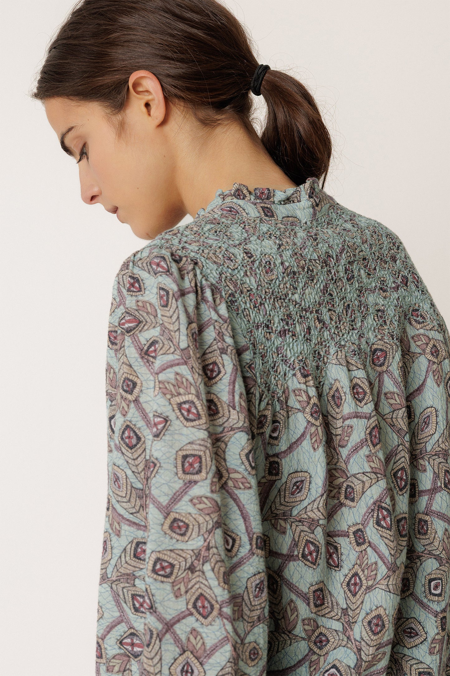 SMOCK EMBROIDERED SHIRT