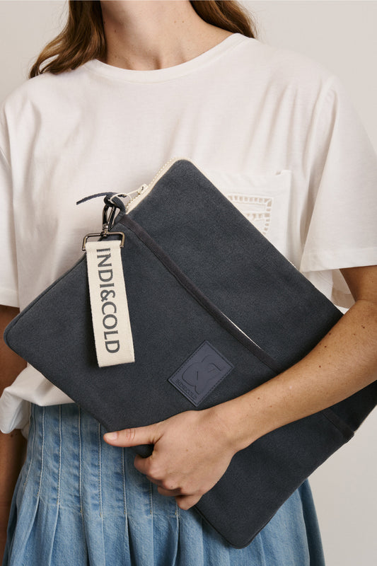 RECYCLED CANVAS LAPTOP CASE 1