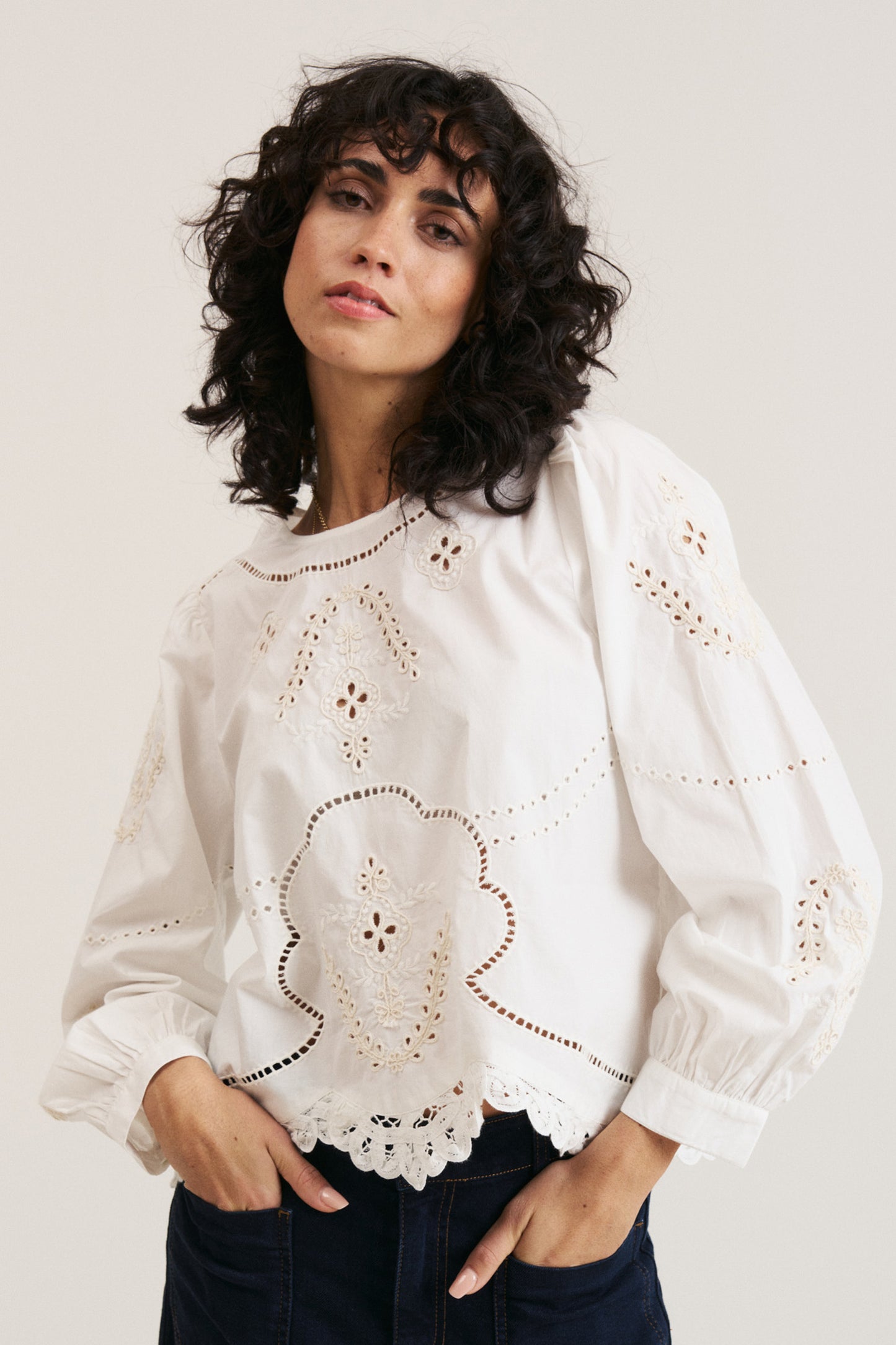 EMBROIDERED POPLIN BLOUSE