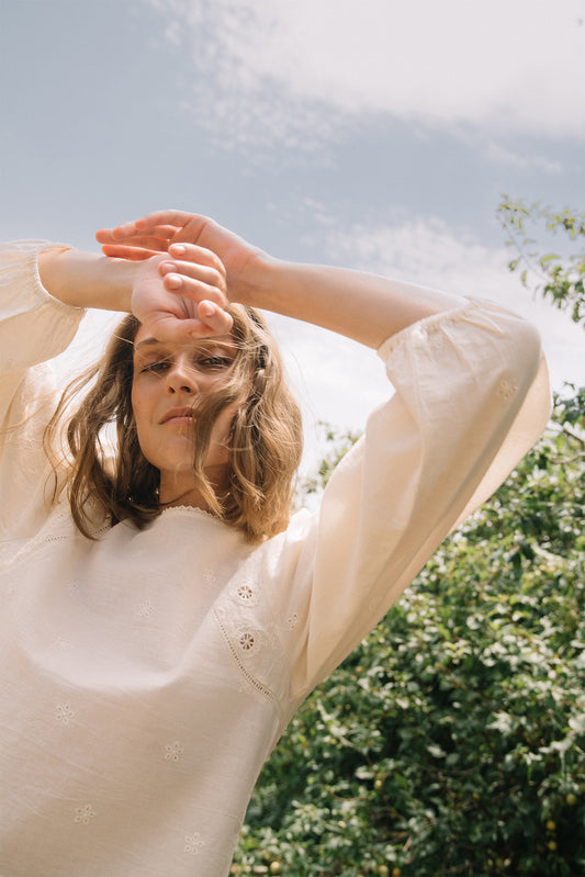 ROMANTIC EMBROIDERED BLOUSE 5