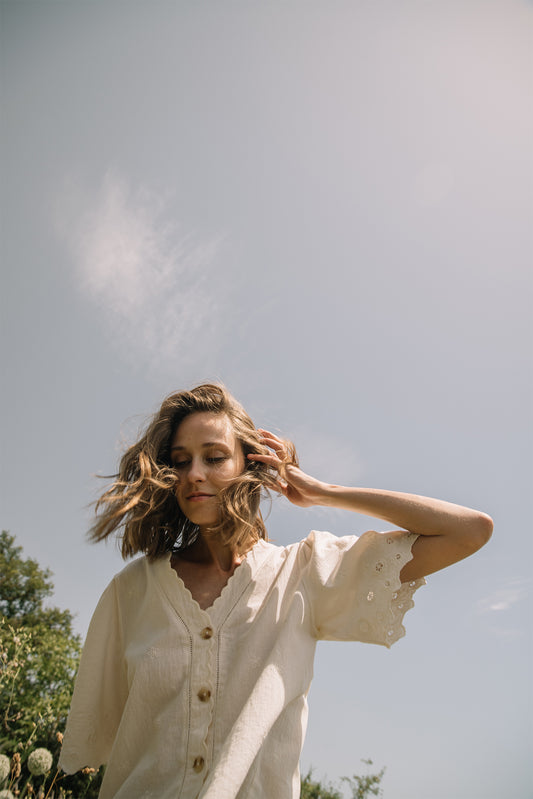 EMBROIDERED V-NECK BLOUSE