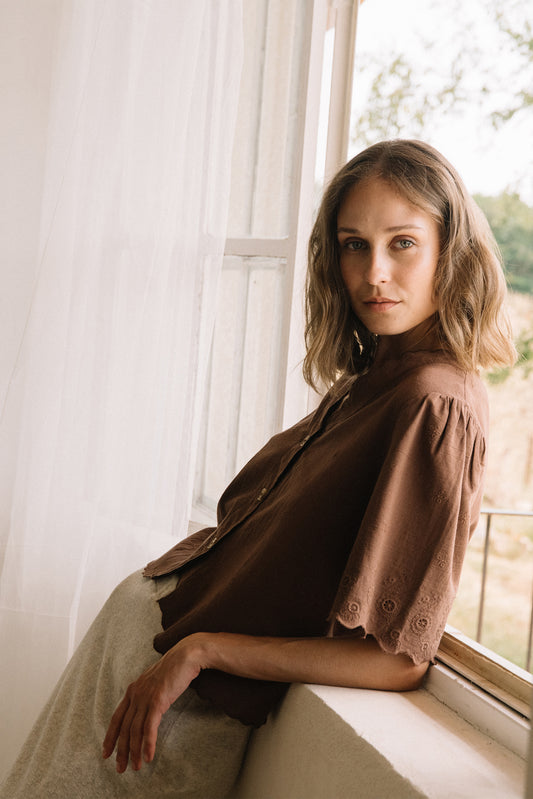 EMBROIDERED V-NECK BLOUSE