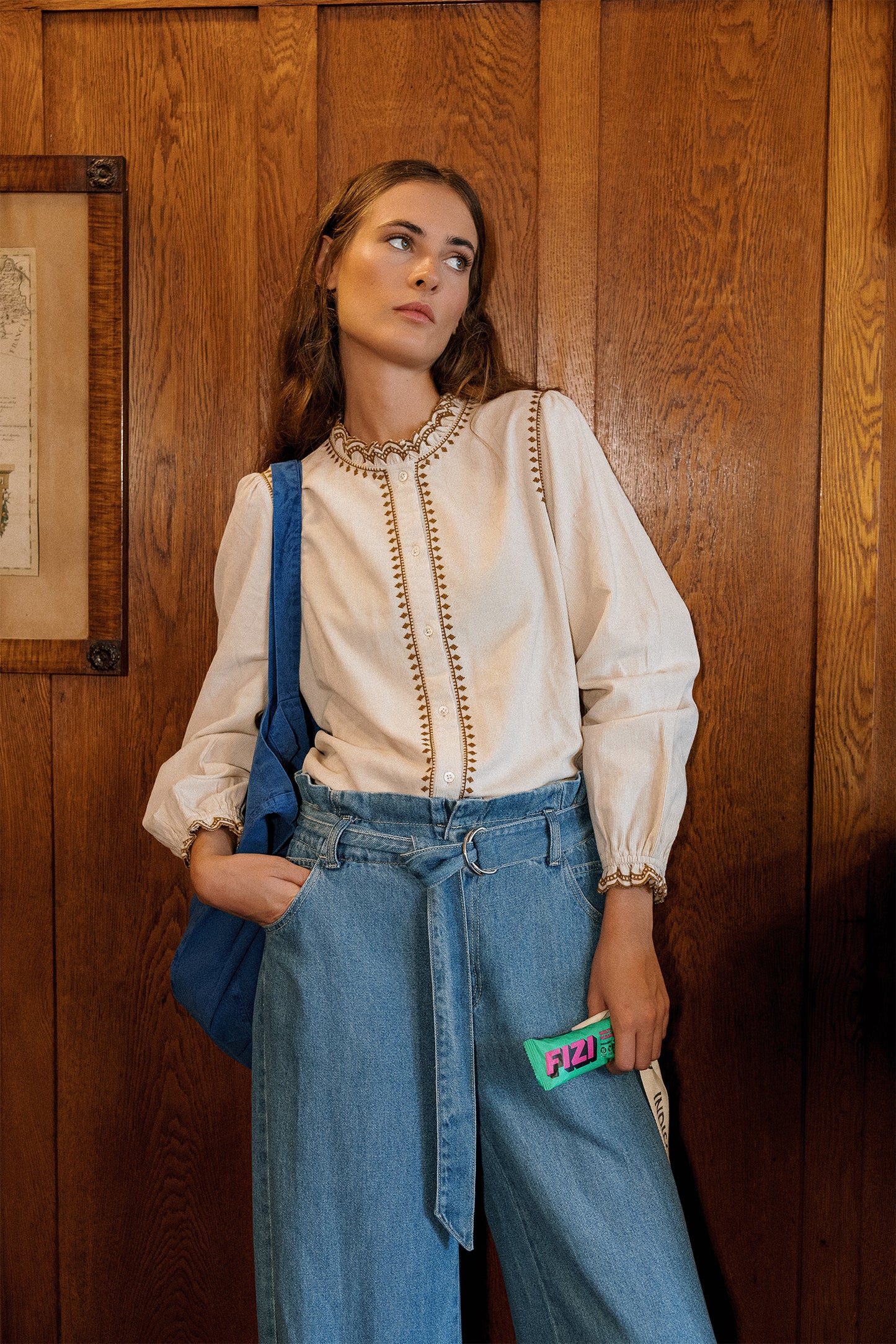 [CL] CORDUROY RUFFLED COLLAR BLOUSE