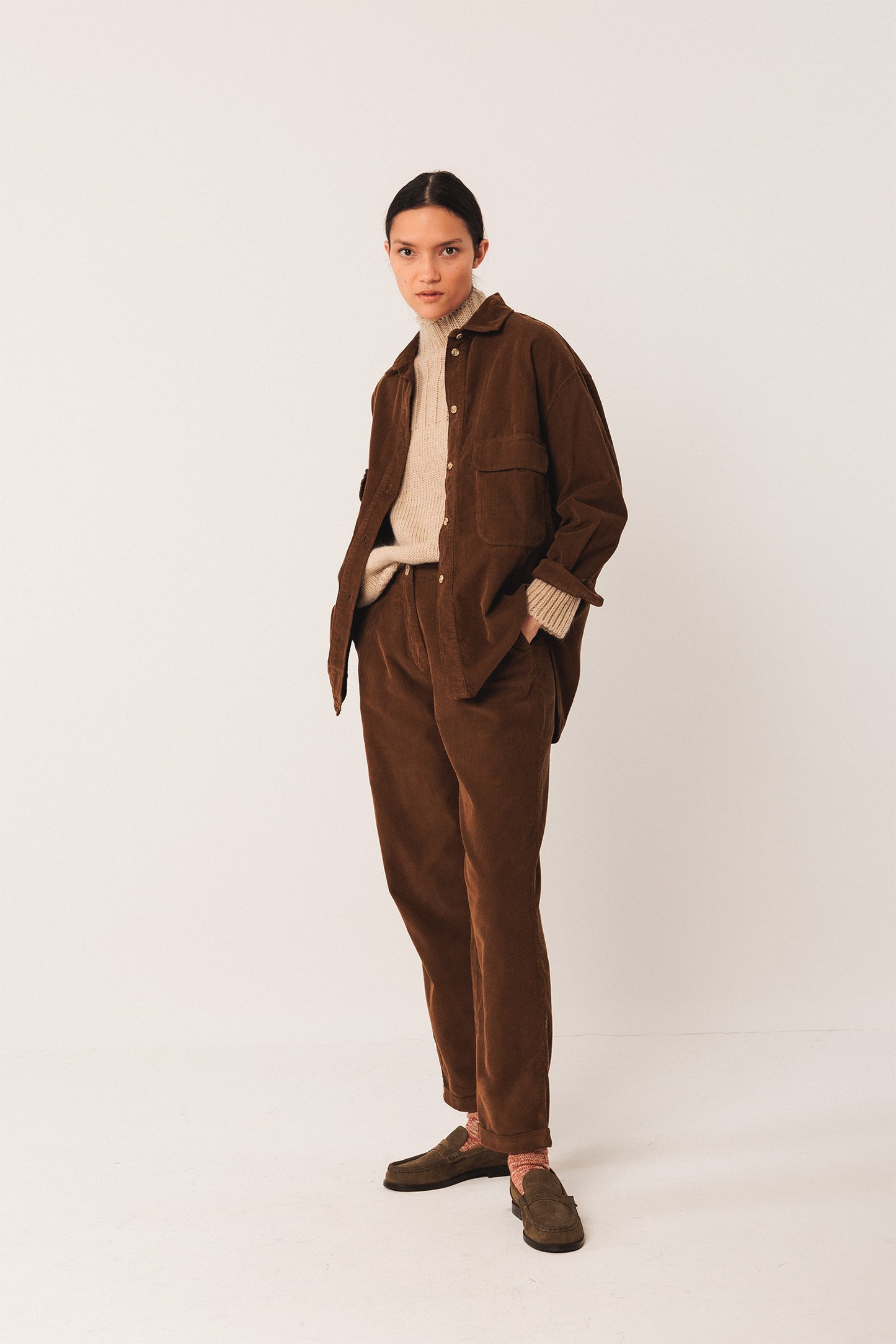 CORDUROY CARROT PANTS