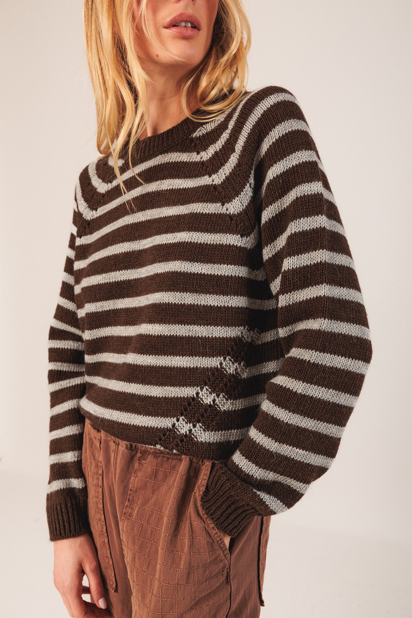 BICOLOR STRIPED SWEATER