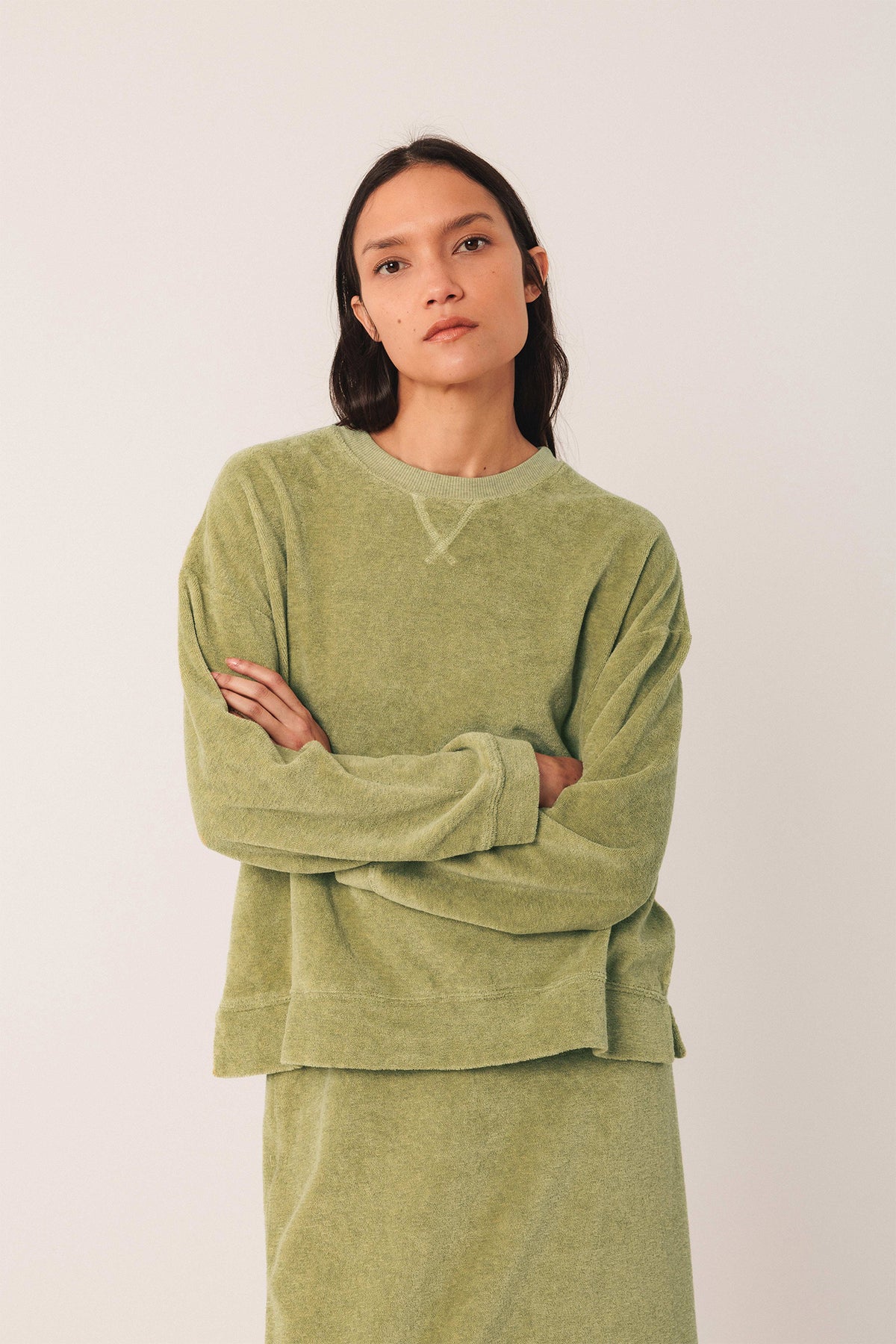 LARA TERRY SWEATSHIRT
