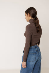 FITTED RIBBED T-SHIRT