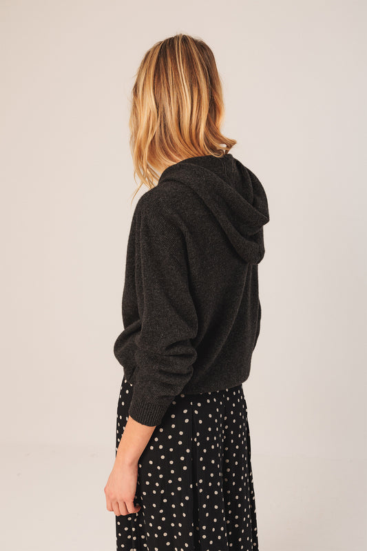 SPORT KNIT SWEATER 3