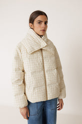 SHORT CHECKERED DOWN COAT