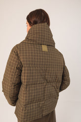 SHORT CHECKERED DOWN COAT