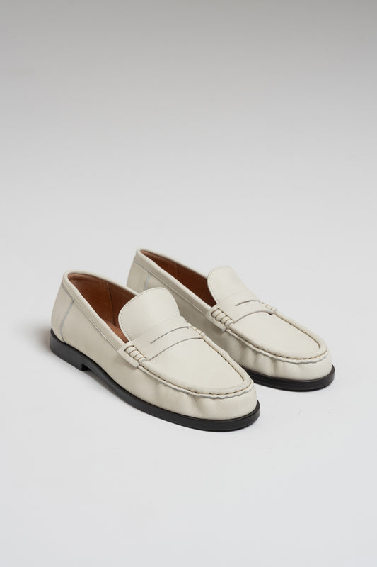 [CL] COWHIDE LEATHER MOCCASIN