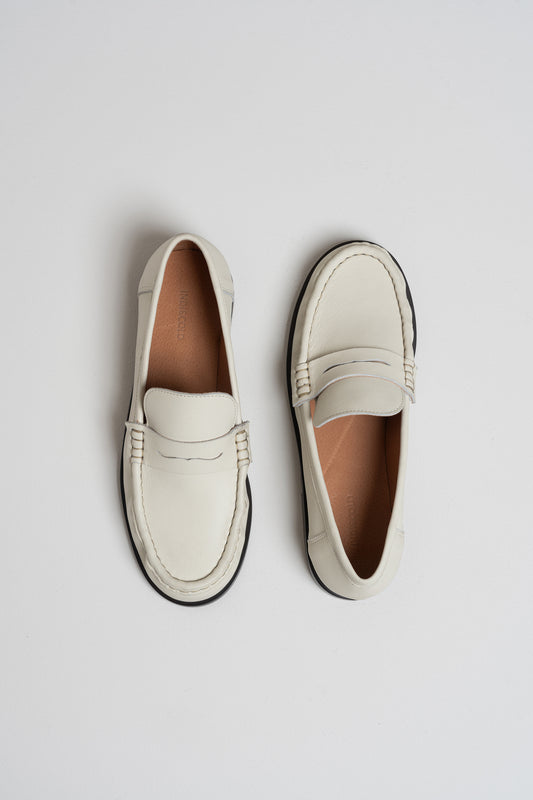 COWHIDE LEATHER MOCCASIN 4