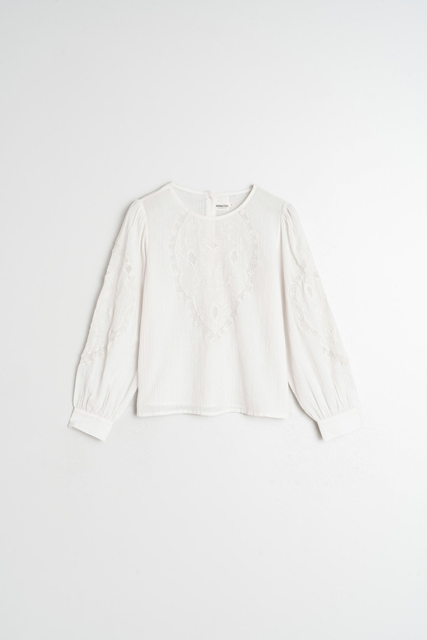 [CL] ROMANTIC EMBROIDERED BLOUSE