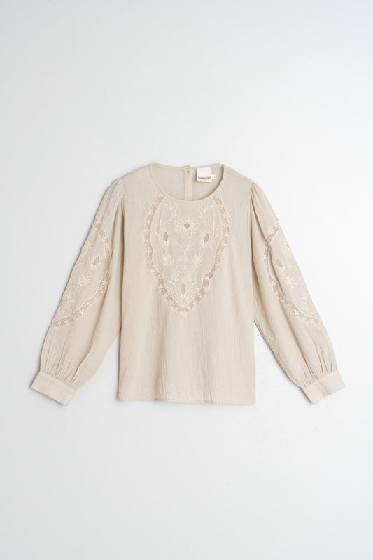 ROMANTIC EMBROIDERED BLOUSE