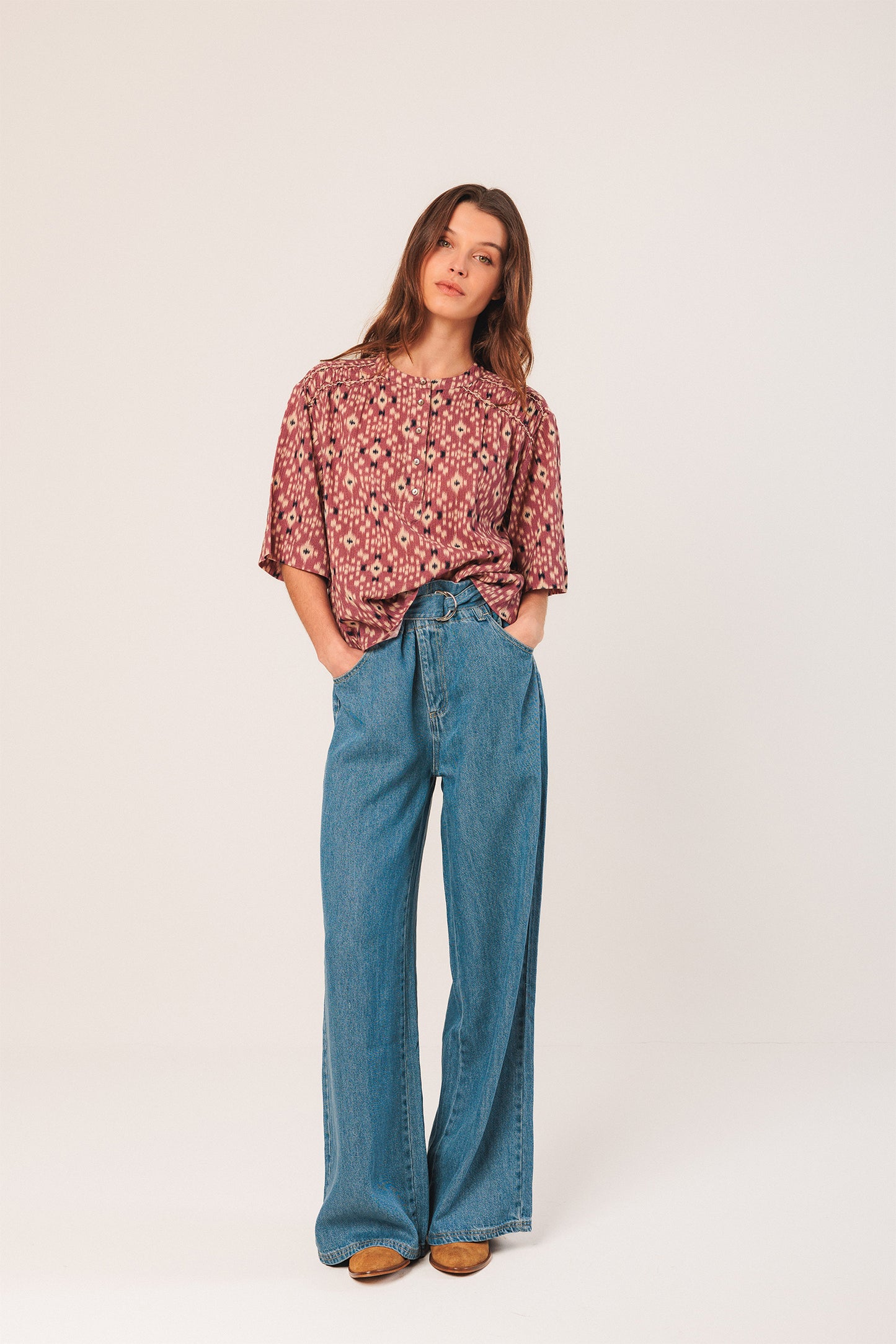[CL] SMOCK-DETAIL BLOUSE