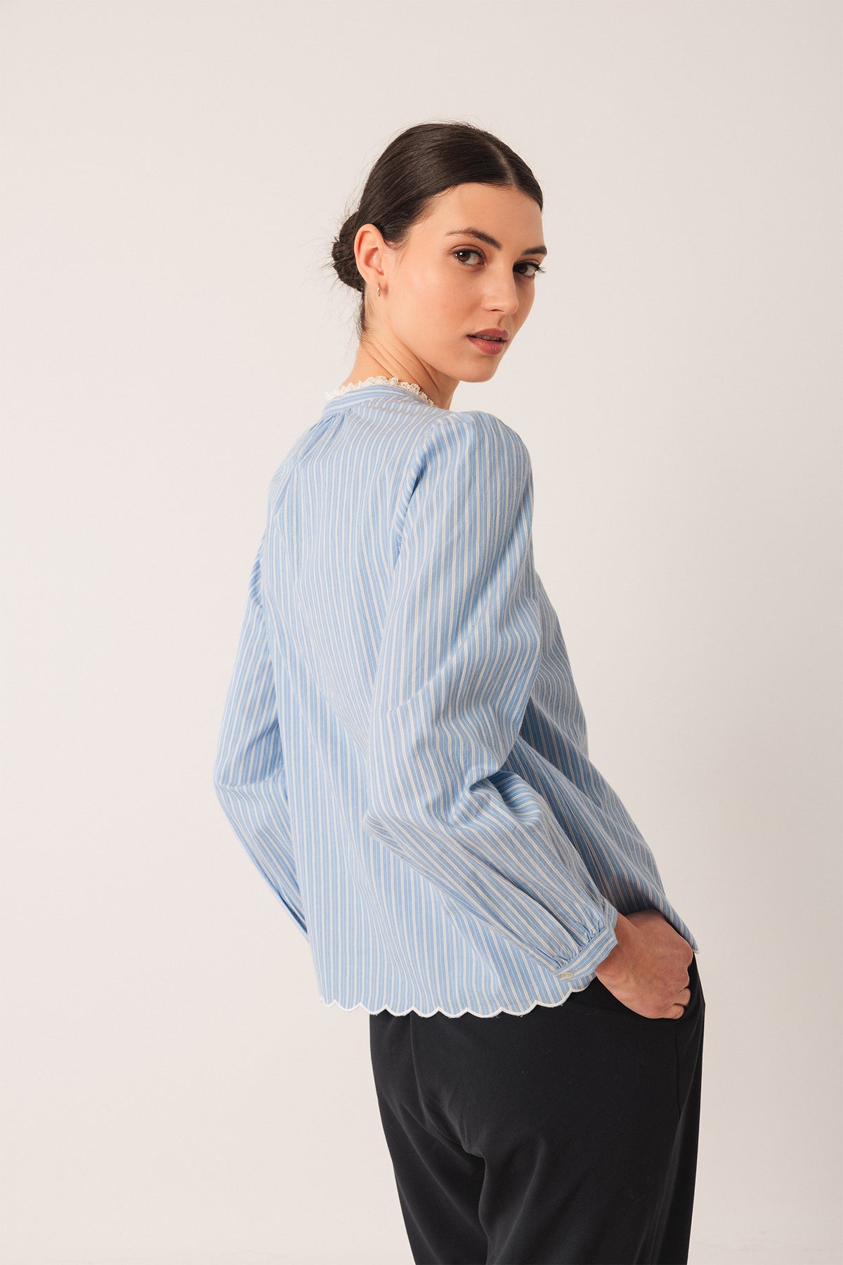 EMBROIDERED POPLIN BLOUSE