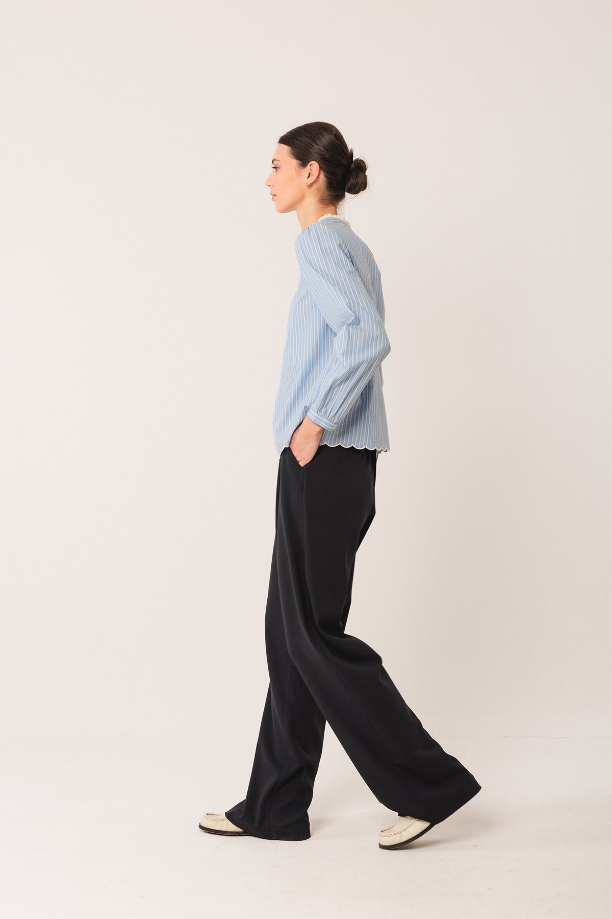 EMBROIDERED POPLIN BLOUSE