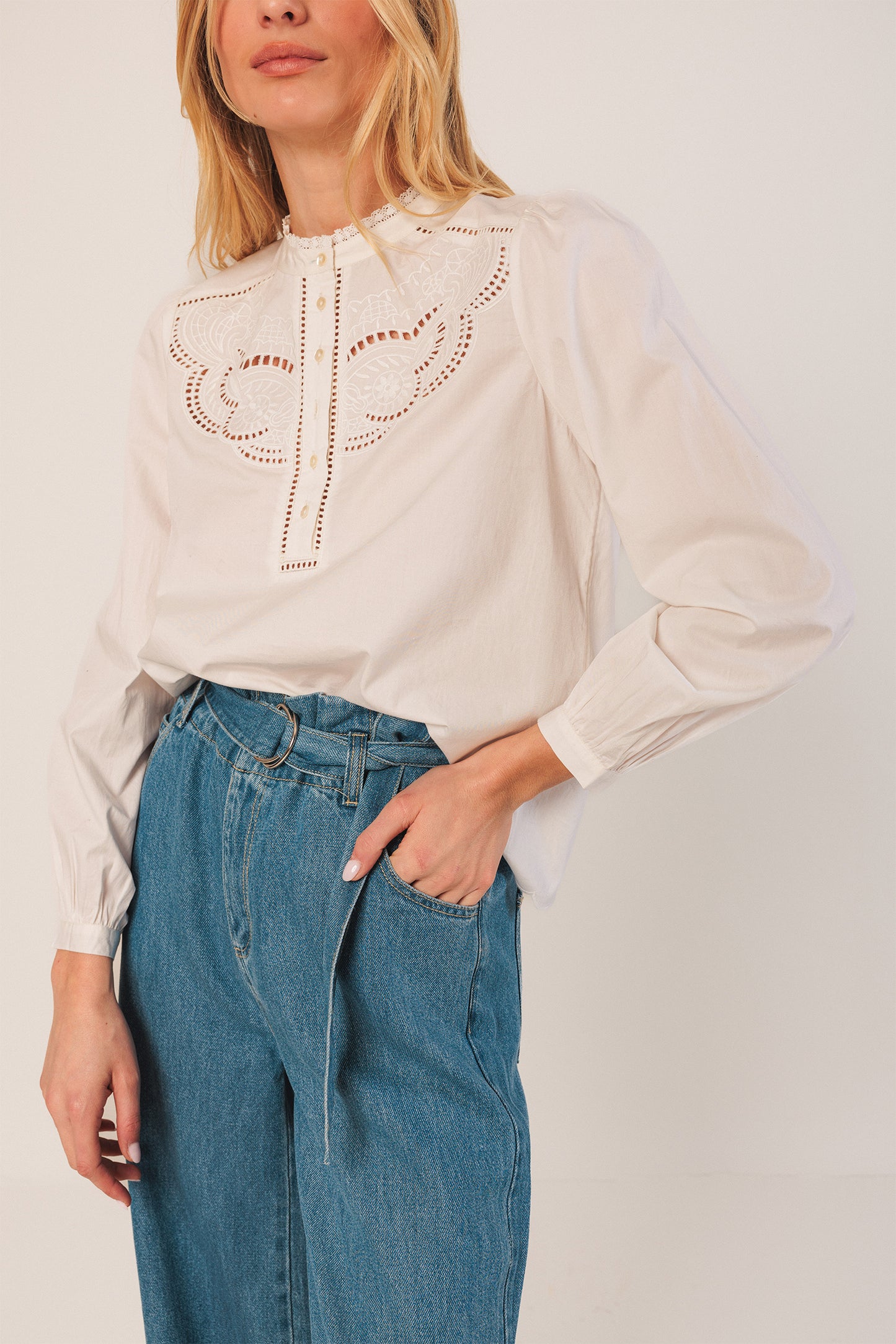 EMBROIDERED TRIMMED BLOUSE
