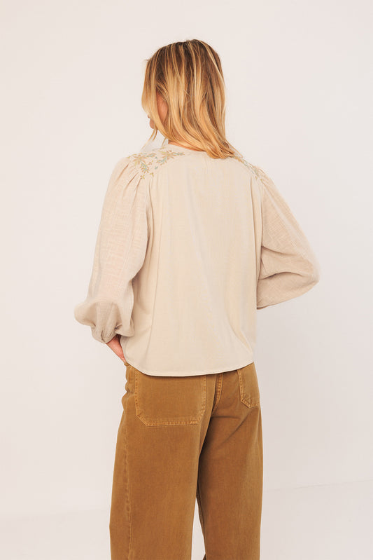 [CL] EMBROIDERED BOXY SHIRT 5