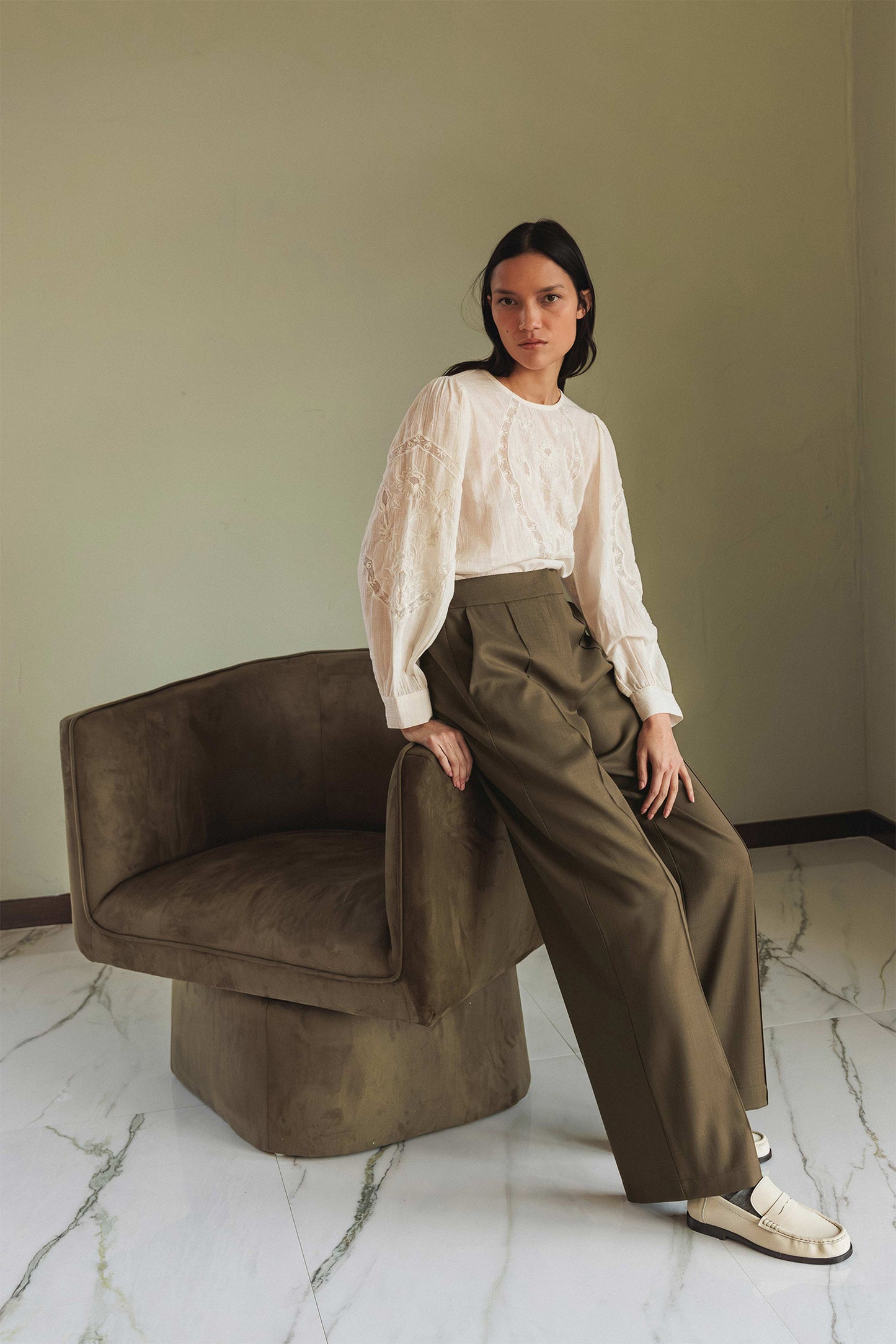 [CL] PATY STRAIGHT PANTS