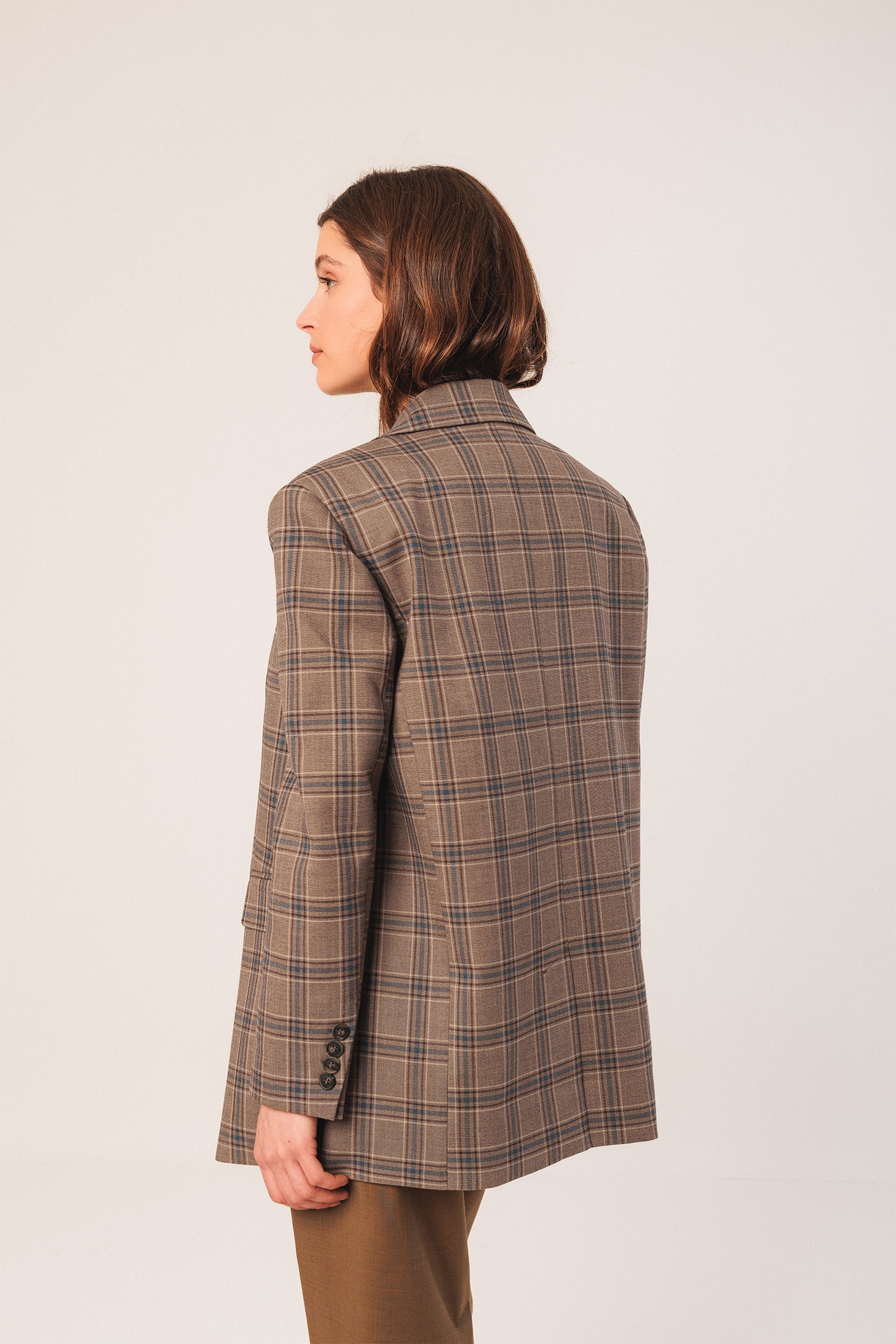 DOUBLE-BREASTED BLAZER