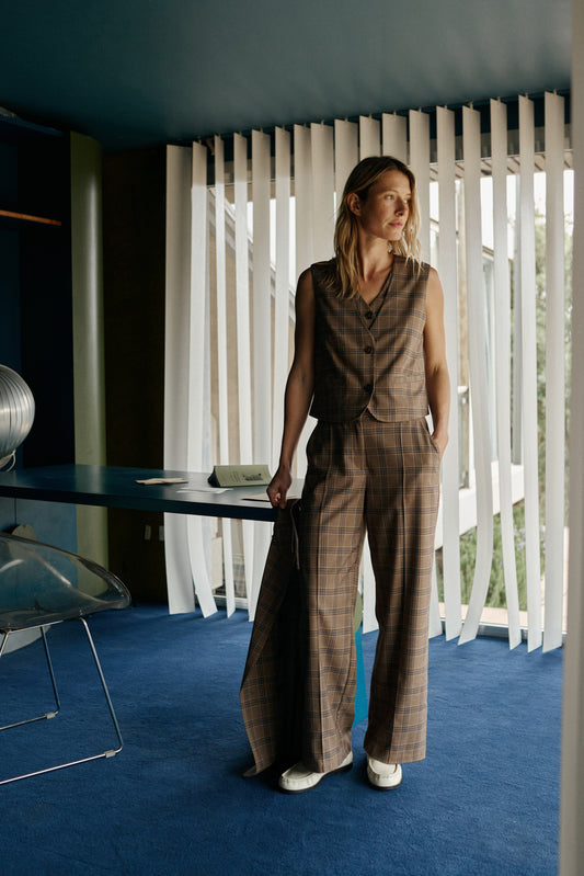 [CL] DOUBLE CROSSOVER VEST 4