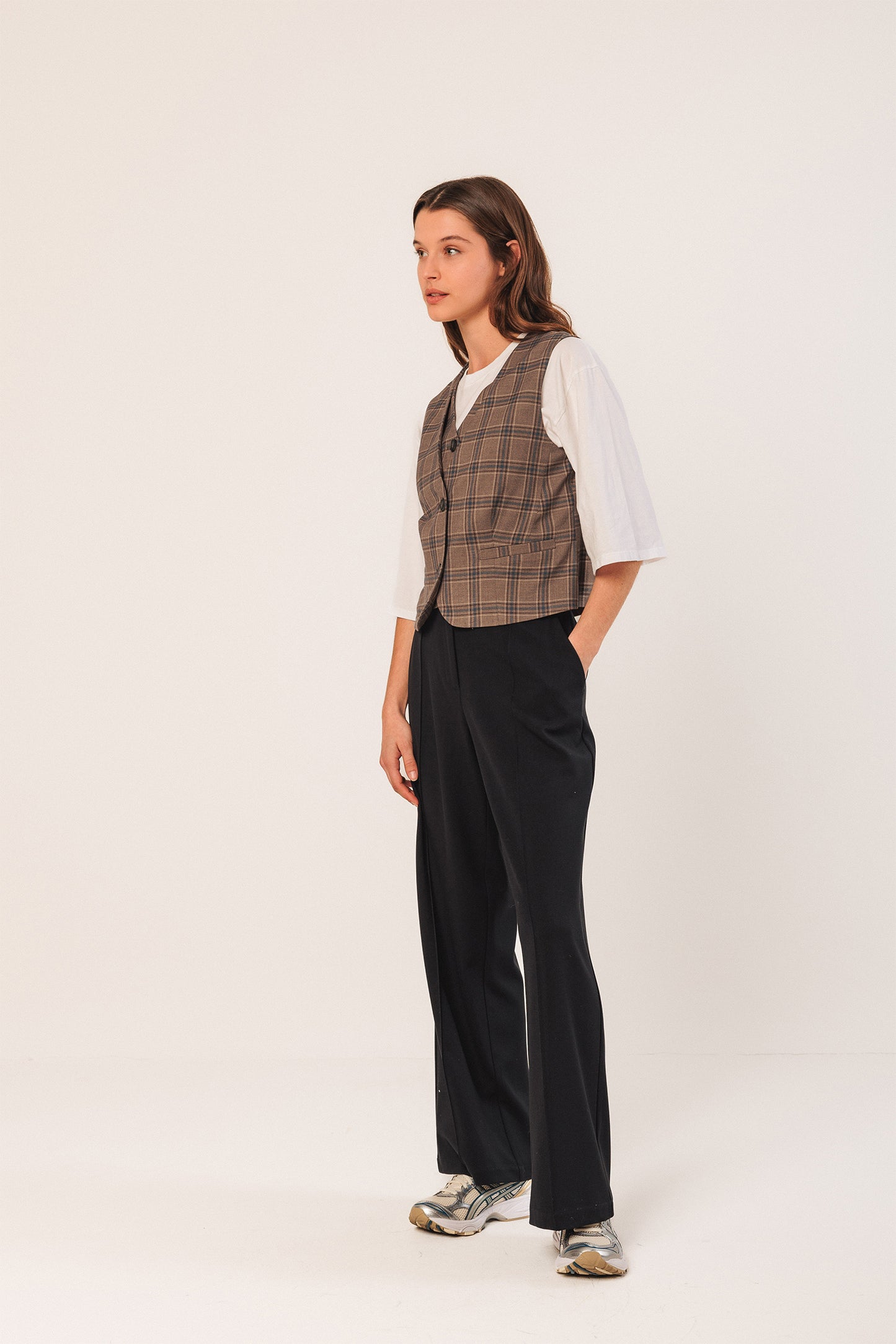 DOUBLE CROSSOVER VEST