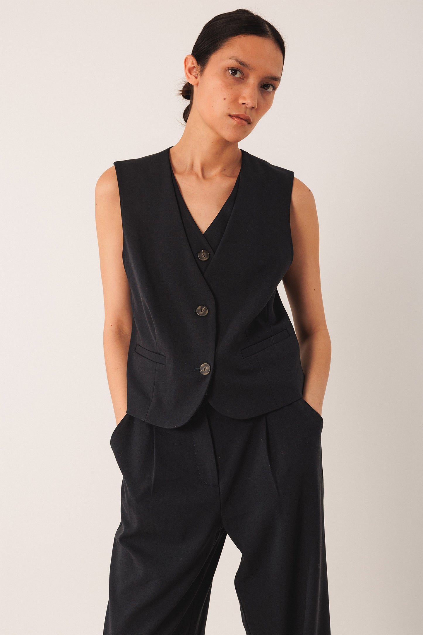 [CL] DOUBLE CROSSOVER VEST