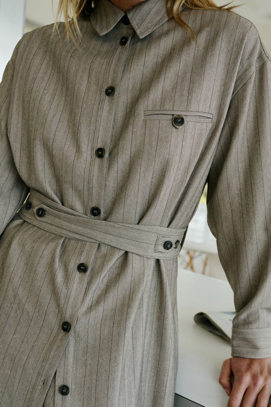 FLUID SHIRTDRESS