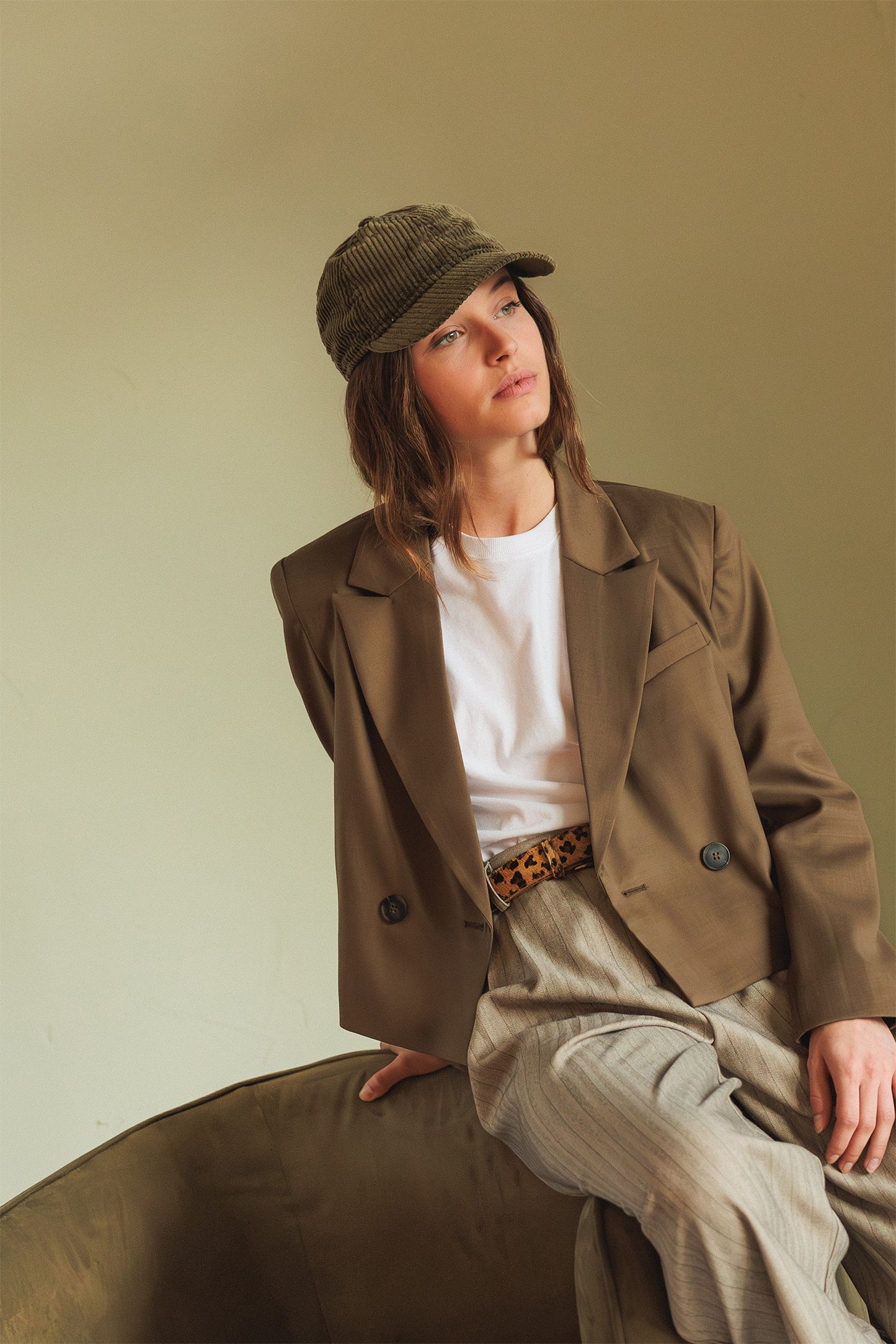 CORDUROY CARROT PANTS
