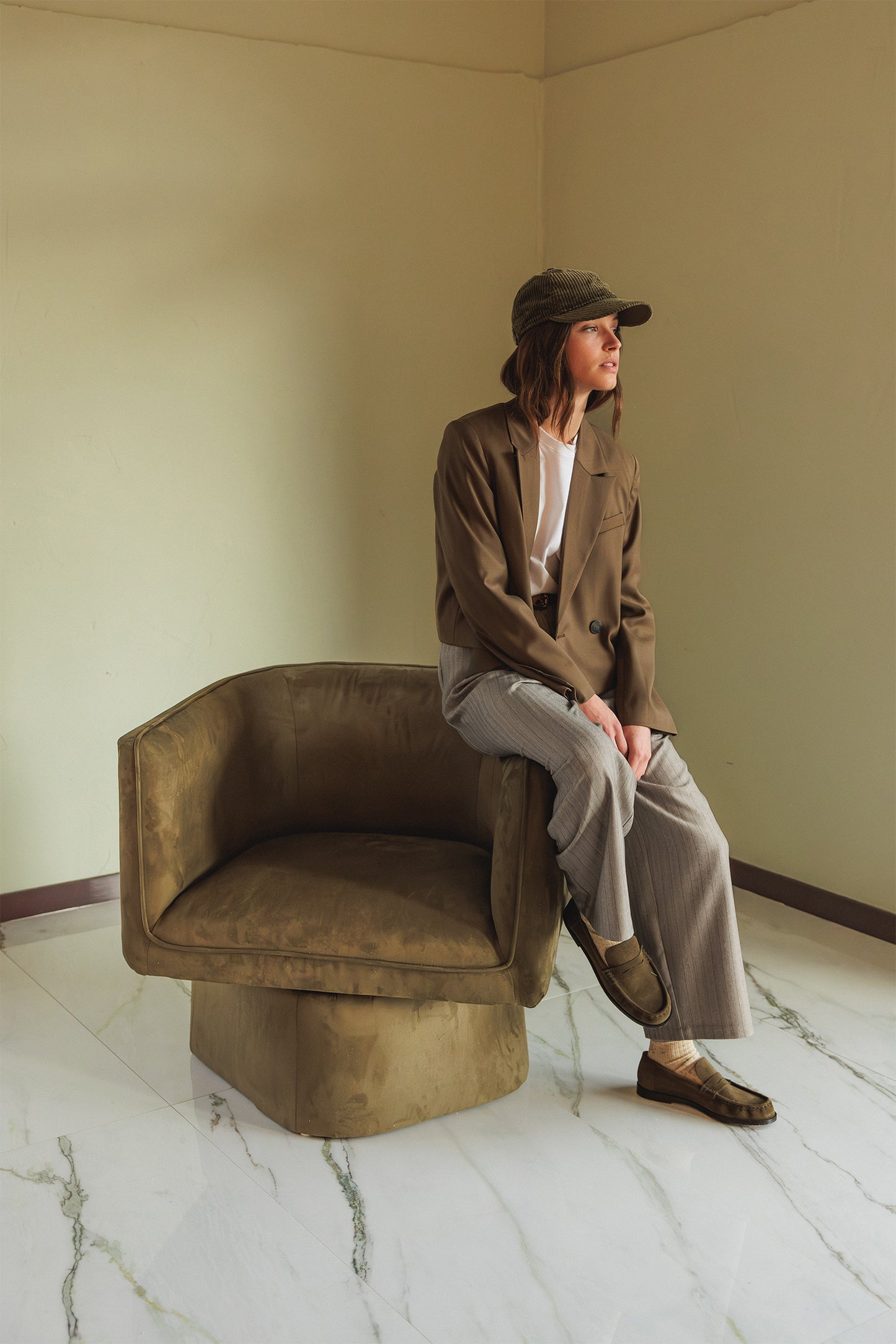 [CL] TAILORED PLEATED PANTS