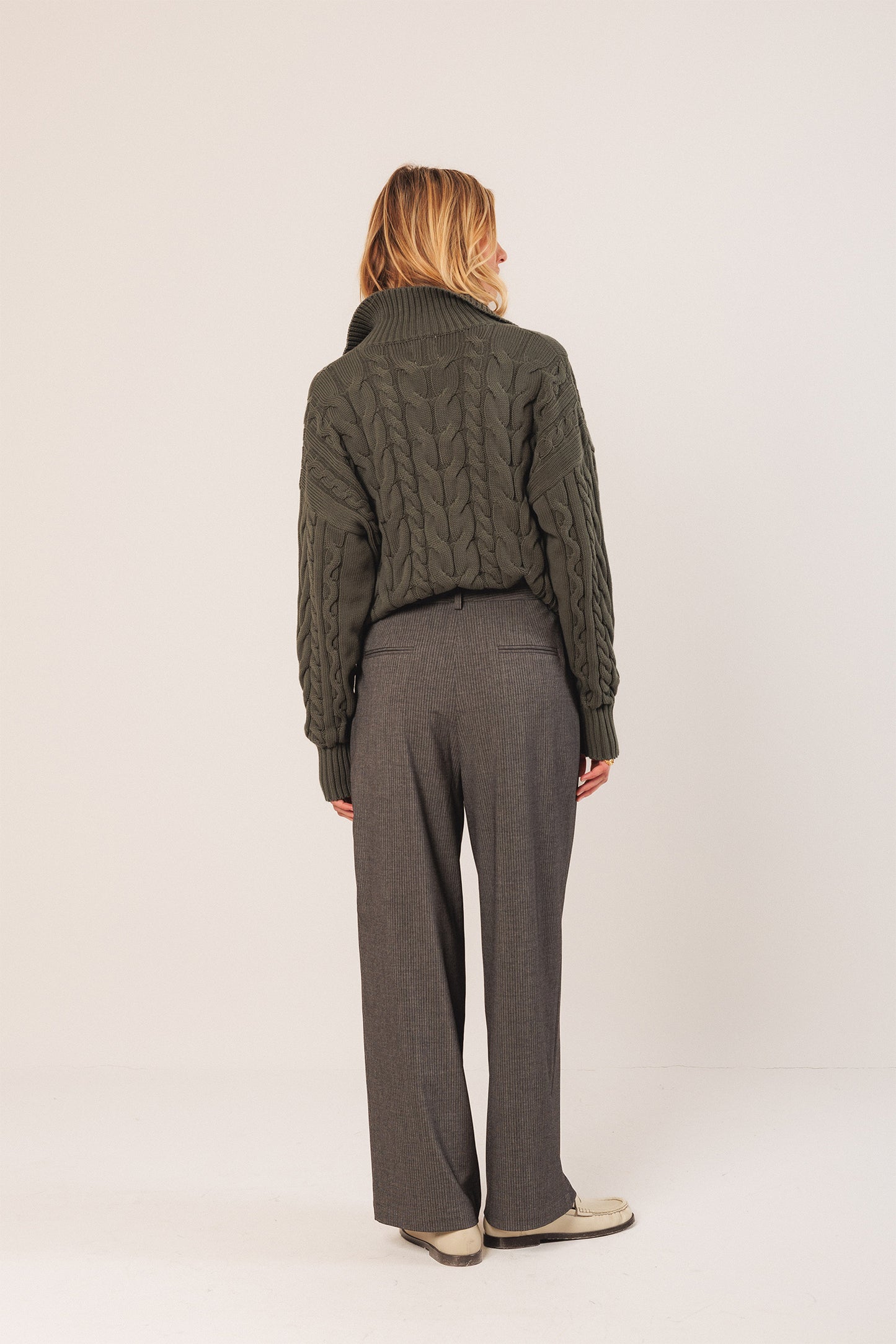 CORDUROY CARROT PANTS