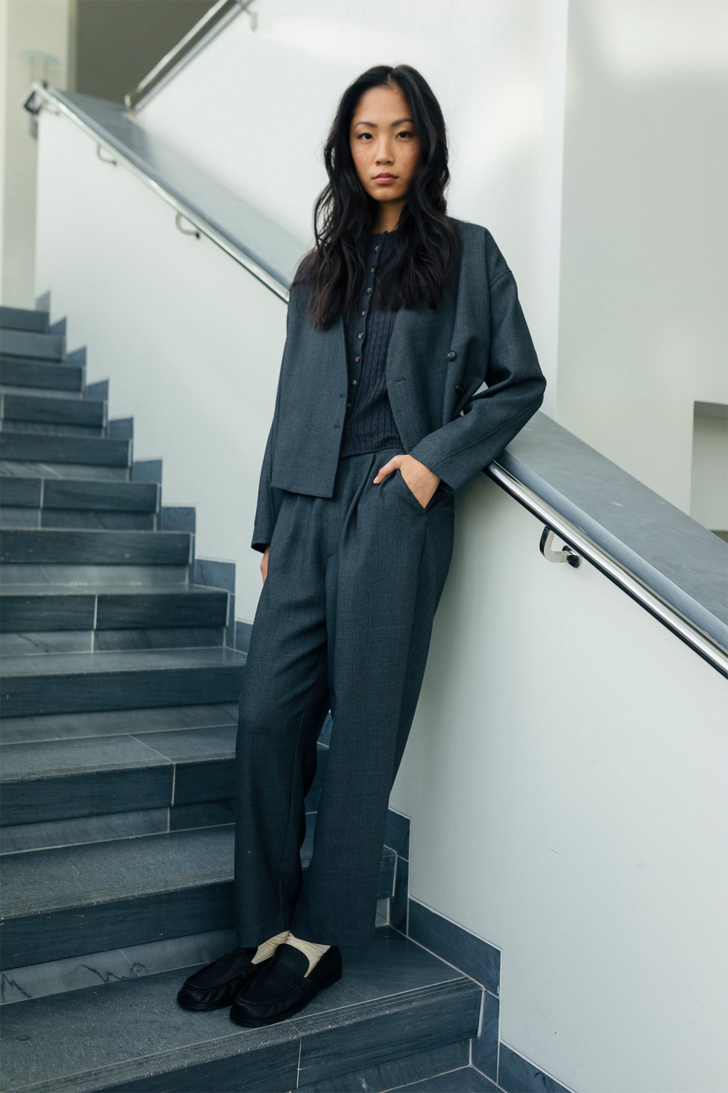 RE PLEATED PANTS