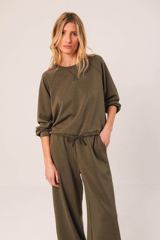 ADJUSTABLE-WAIST SWEATSHIRT