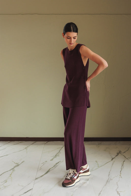 LONG BUTTONED VEST 2