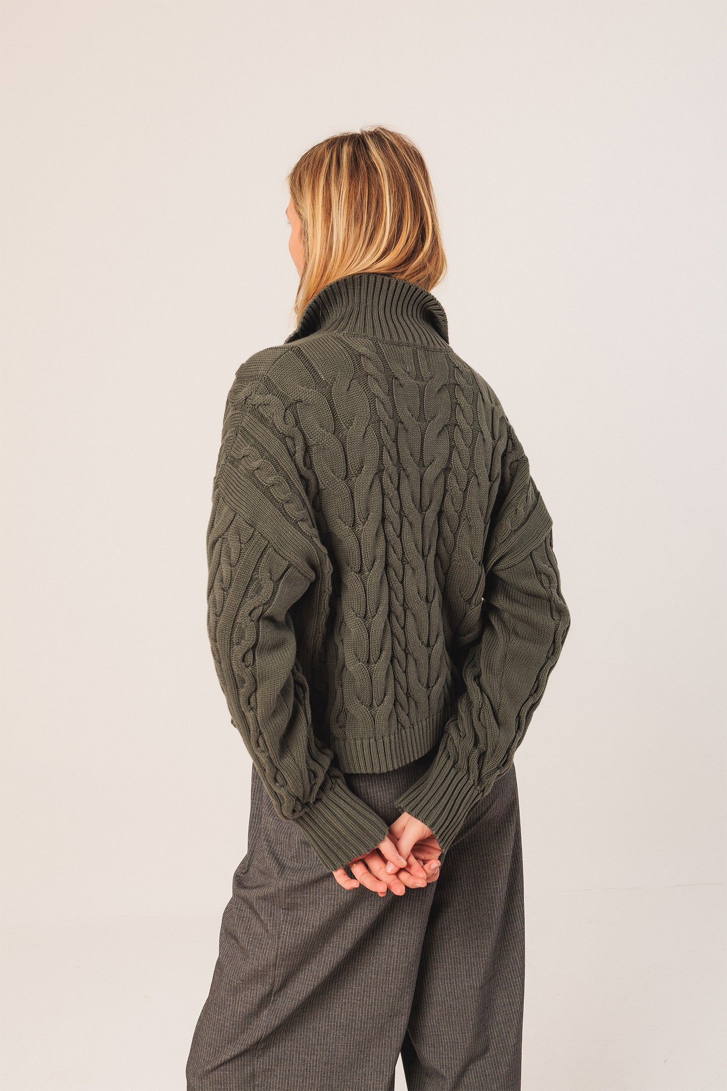 COTTON CABLE-KNIT JACKET