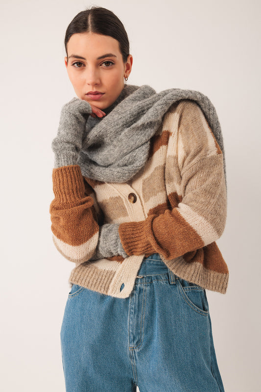 COLORFUL KNITTED SCARF 1