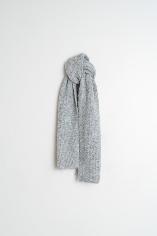 COLORFUL KNITTED SCARF