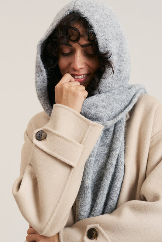 HOODED SCARF 1