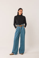 [CL] RUFFLED-COLLAR T-SHIRT