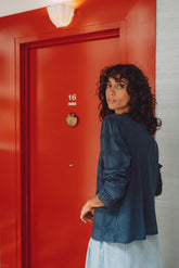 EMBROIDERED CONTRAST BLOUSE