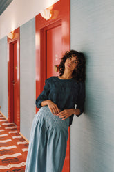 EMBROIDERED CONTRAST BLOUSE