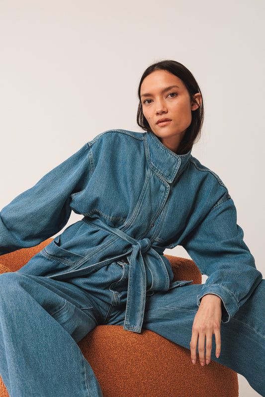 DENIM BELTED JACKET