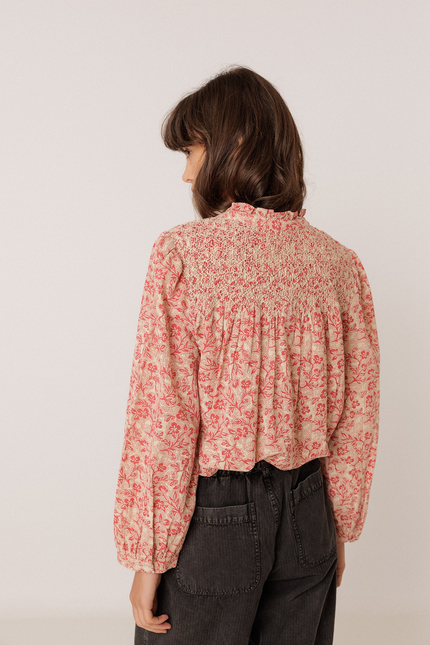 SMOCKED EMBROIDERY SHIRT