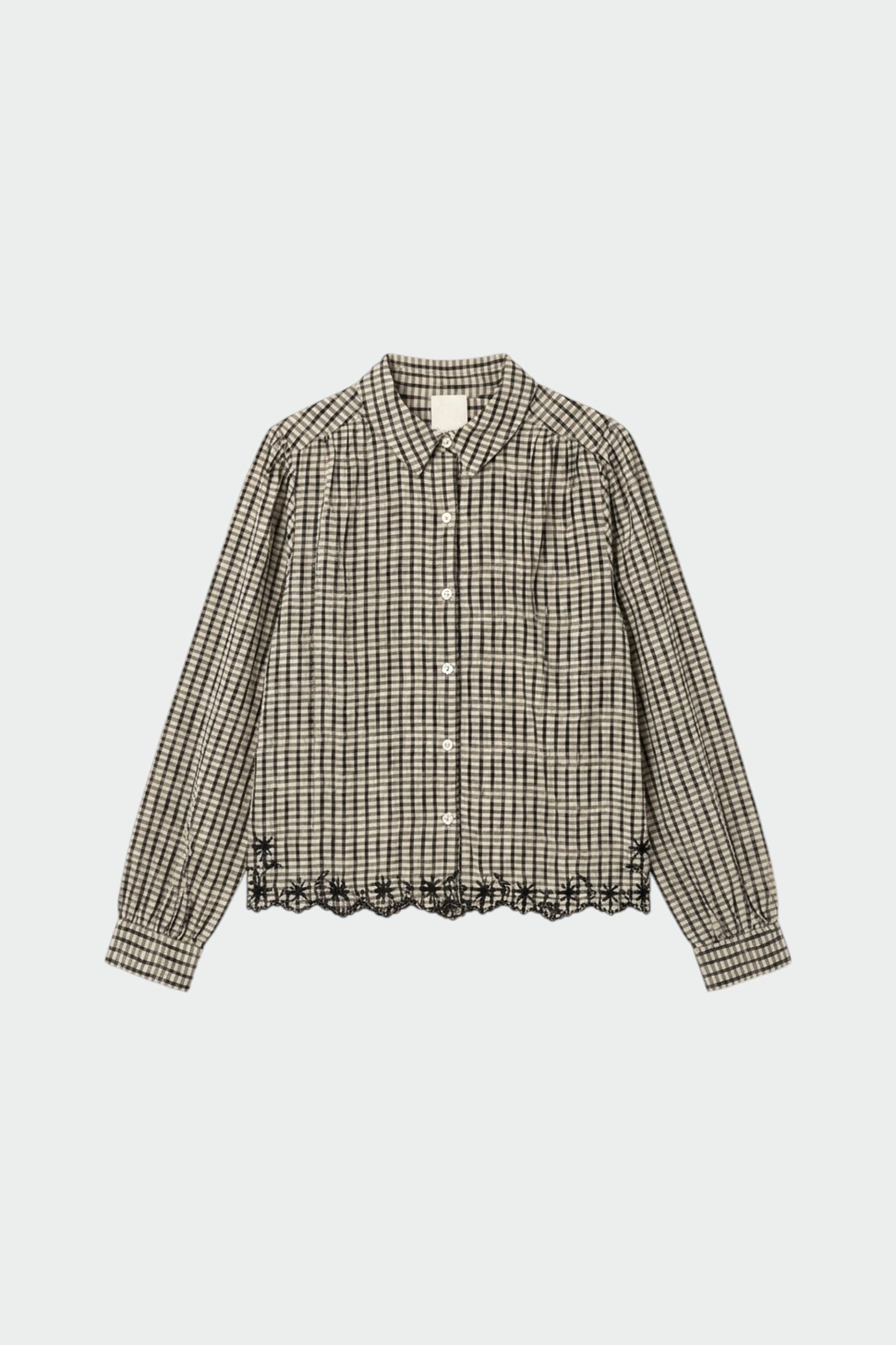 CONTRAST-EMBROIDERY SHIRT