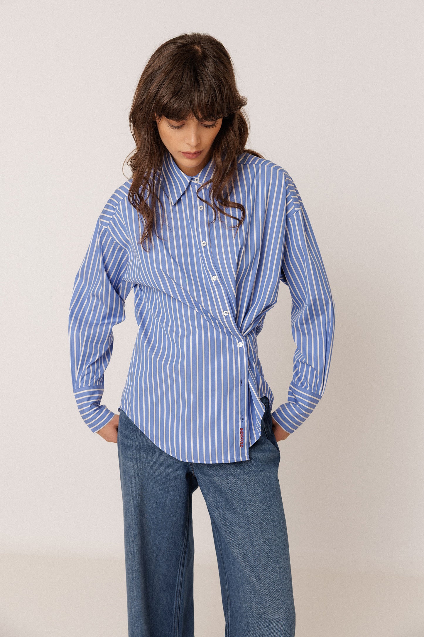 MASCULINE MULTIPOSITION STRIPED SHIRT