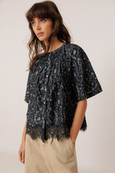 VINTAGE CROP BLOUSE