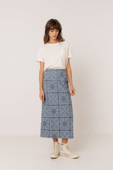 PERFORATED-EMBROIDERY PENCIL SKIRT