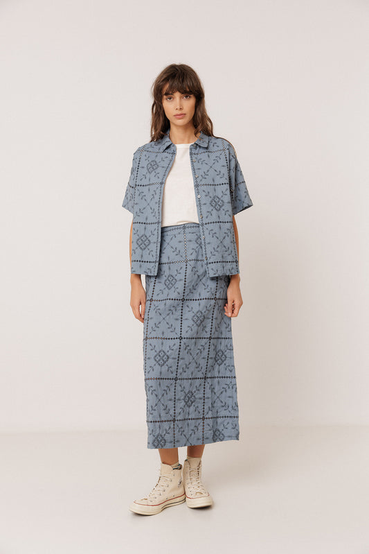 MIA PERFORATED-EMBROIDERY SHIRT 2