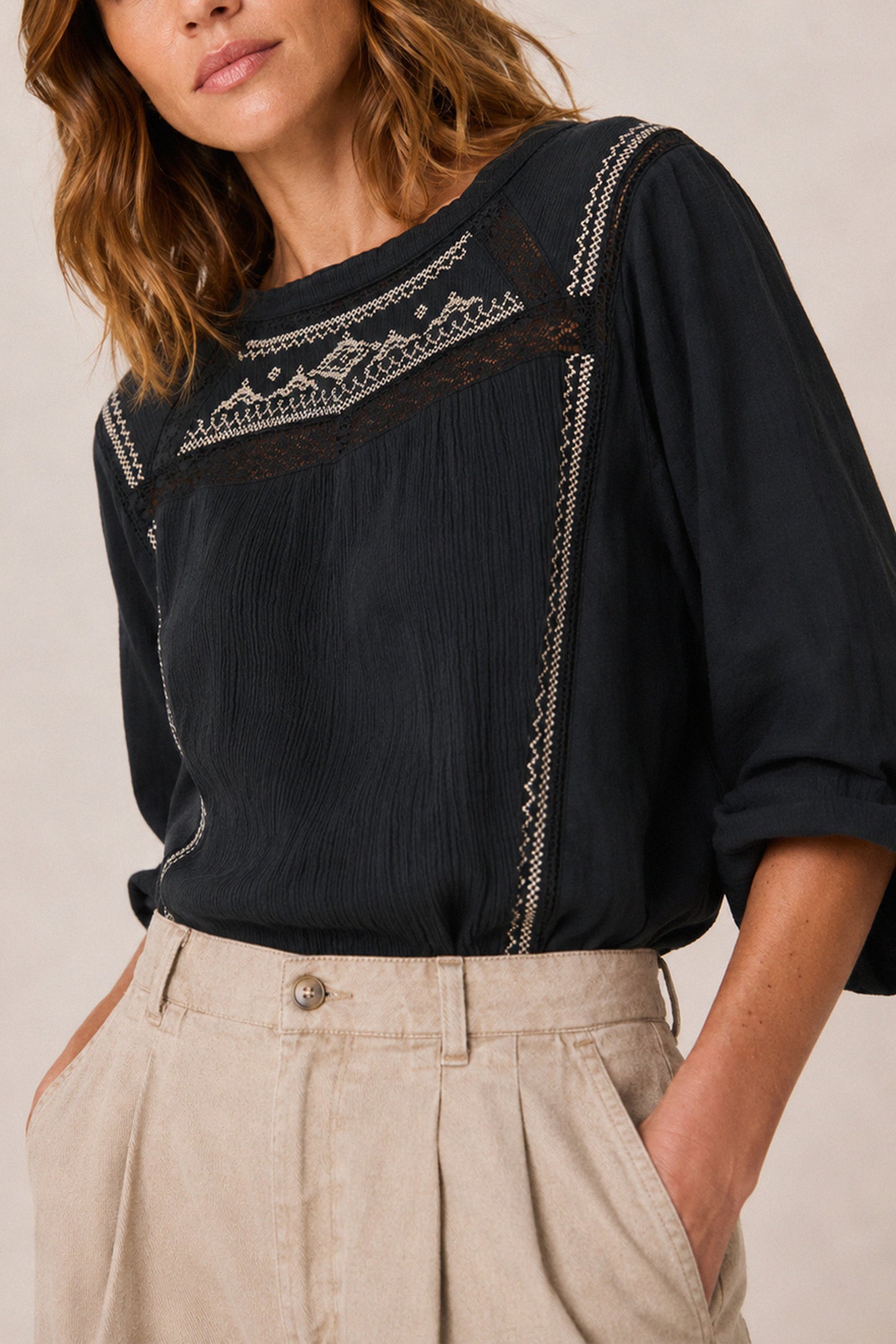 COMBINATION BLOUSE WITH CONTRAST EMBROIDERY